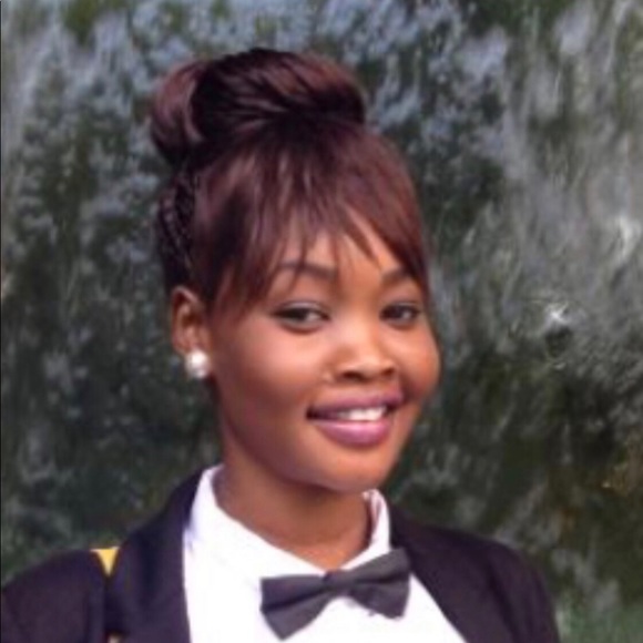 Meet your Posher, Flora - Picture 1 of 1